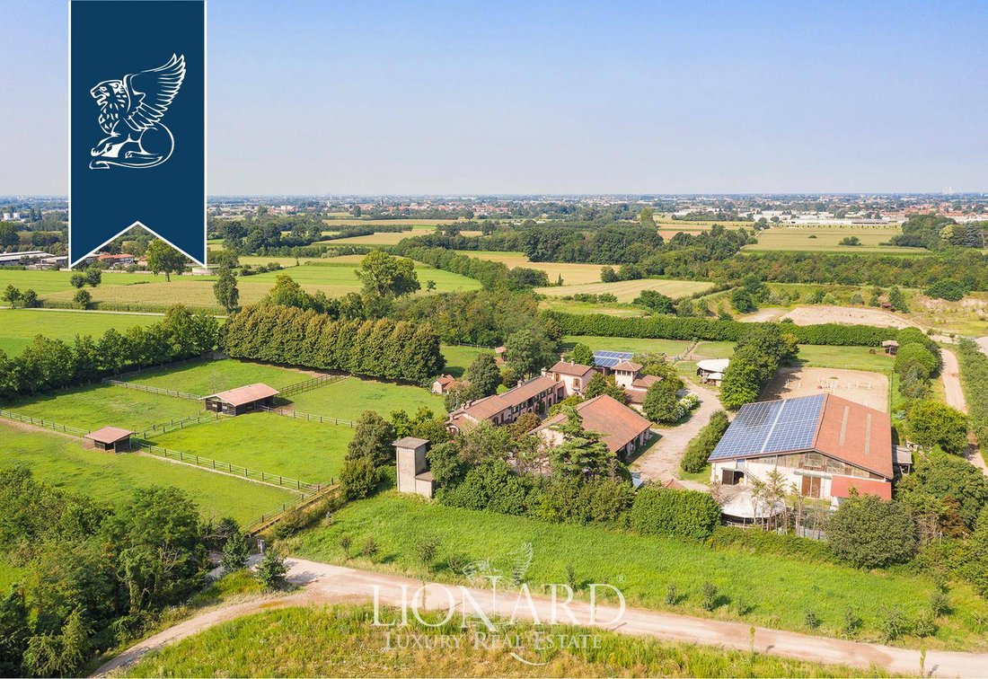Villa in Arluno, Lombardy, Italy 1 - 11150400