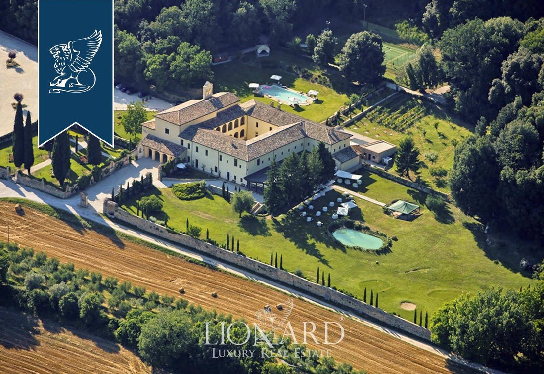 Villa in Massa Martana, Umbria, Italy 1 - 10919240