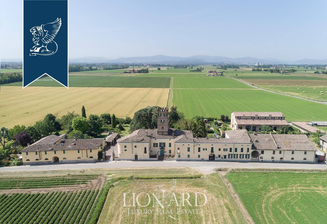 Villa in Collecchio, Emilia-Romagna, Italy 2 - 11728182