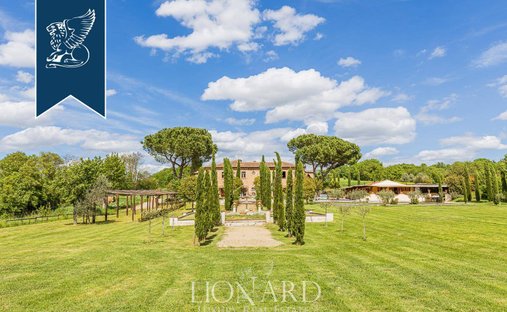 Villa in Fratta-Santa Caterina, Cortona, Tuscany 1