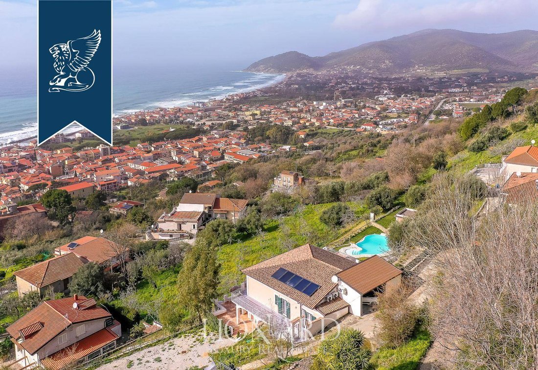 Villa in Castellabate, Campania, Italy 2 - 12919168