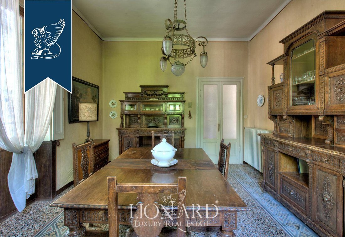 Villa in Castiglione delle Stiviere, Lombardy, Italy 5 - 10918575