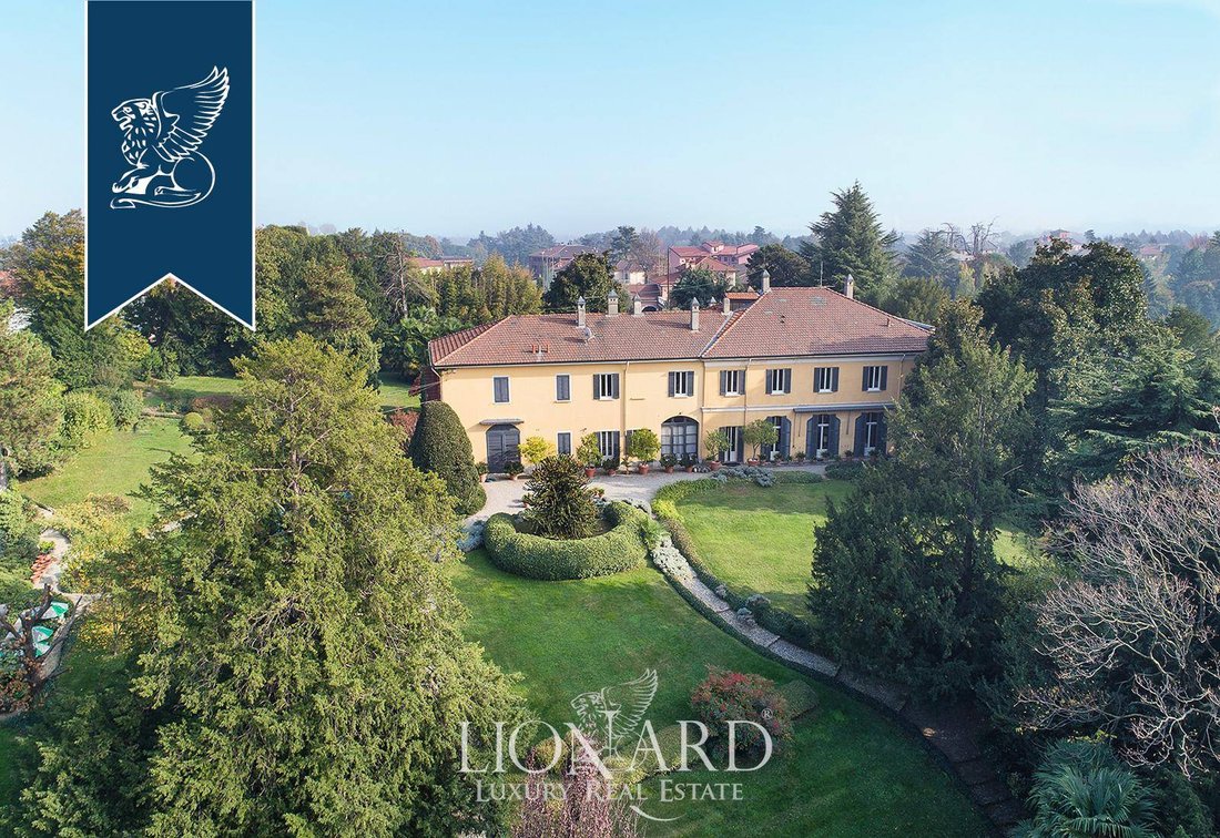 Villa in Robbiate, Lombardy, Italy 1 - 10919056