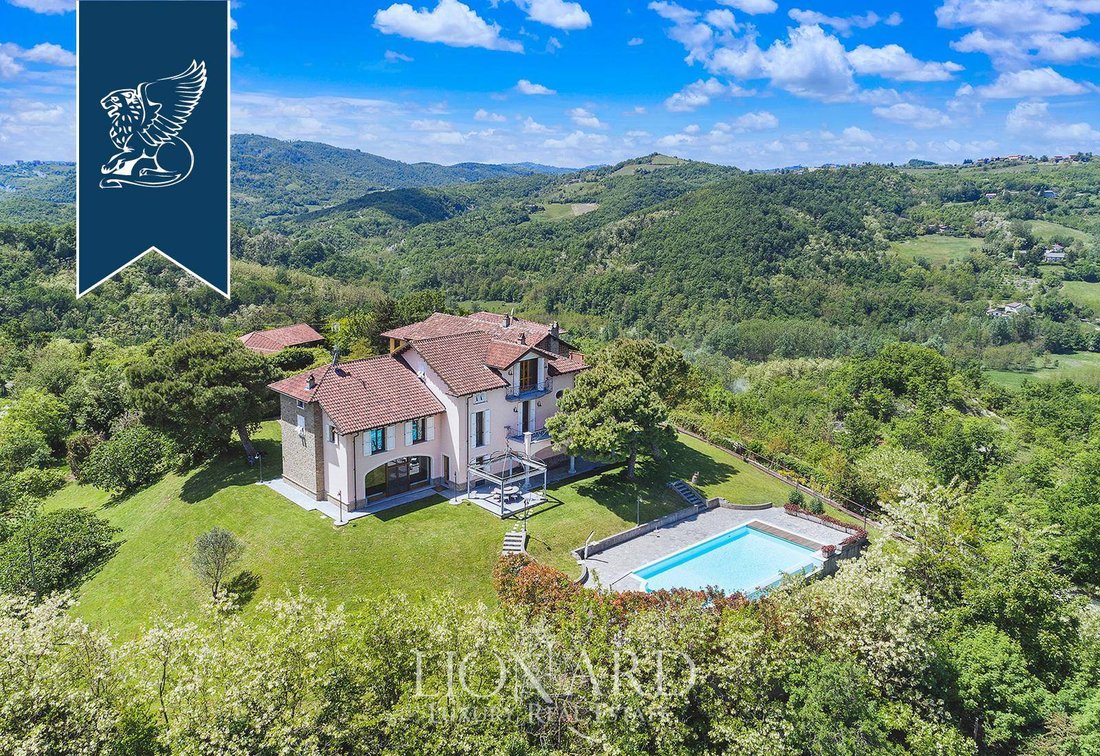 Villa in Cremolino, Piedmont, Italy 1 - 11252367