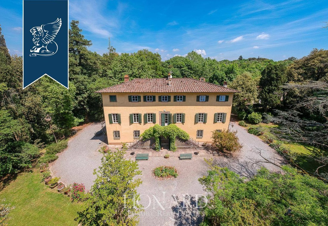 Villa in Area Monte San Quirico - Sant'Alessio, Lucca, Tuscany 4 - 12060654