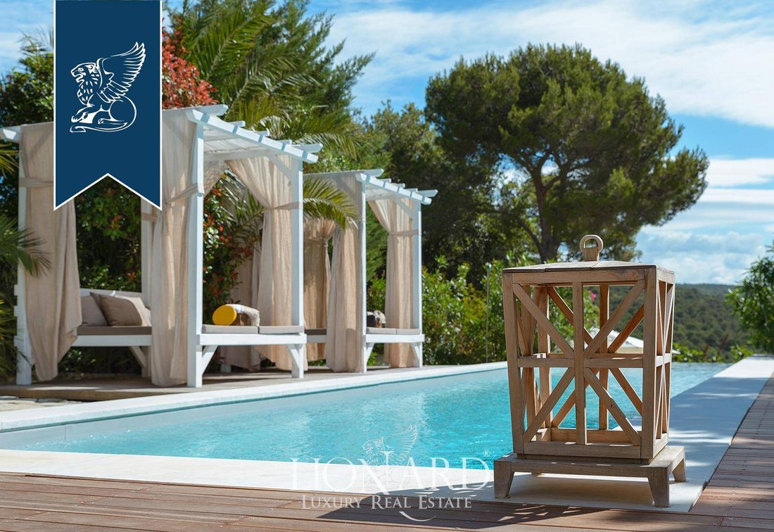 Villa in Livorno, Tuscany, Italy 3 - 10918602