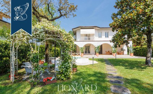 Villa in Roma Imperiale, Forte dei Marmi, Tuscany 1