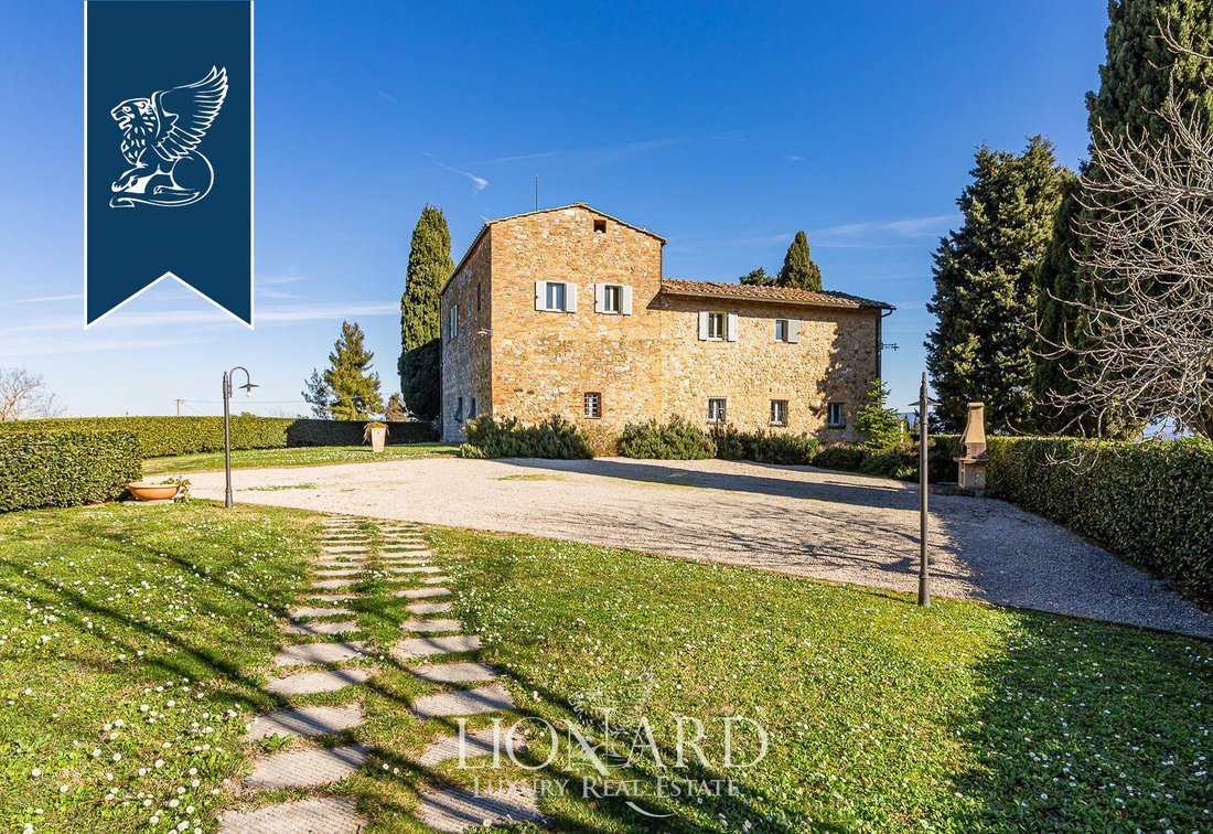 Villa in San Gimignano, Tuscany, Italy 2 - 11127400