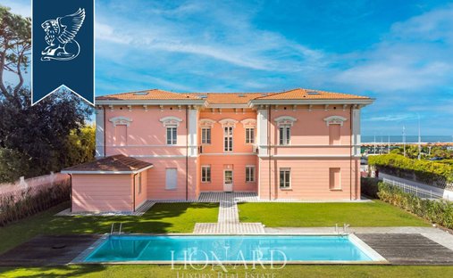 Villa in Center, Forte dei Marmi, Tuscany 1