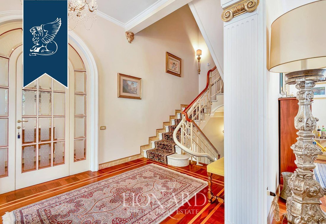 Villa in Bagni di Lucca, Tuscany, Italy 4 - 12919045