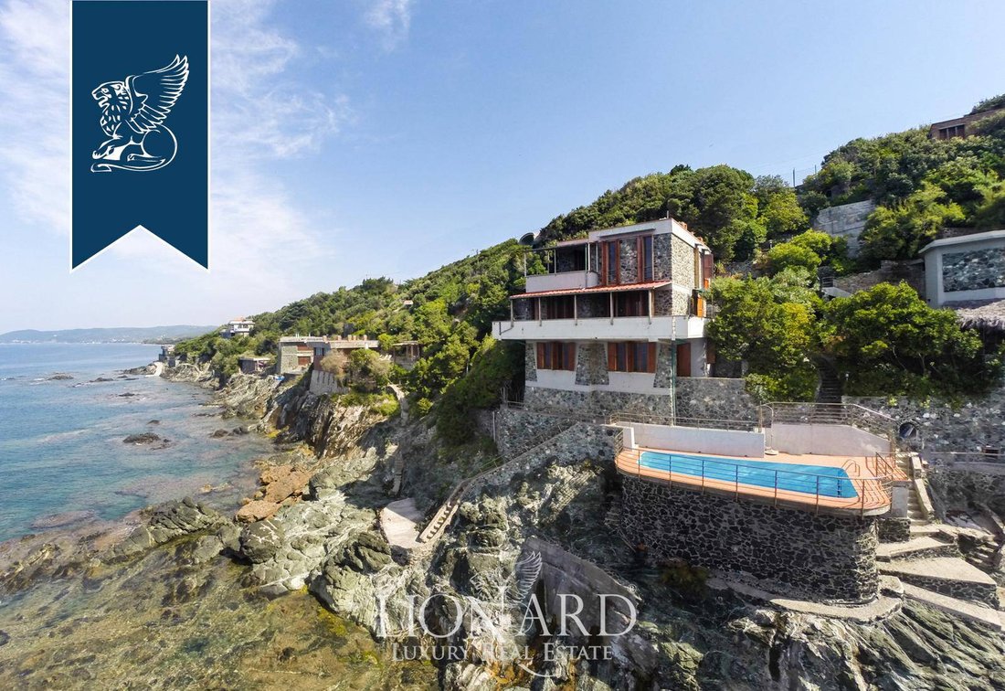Villa in Castiglioncello, Rosignano Marittimo, Tuscany 1 - 10919246