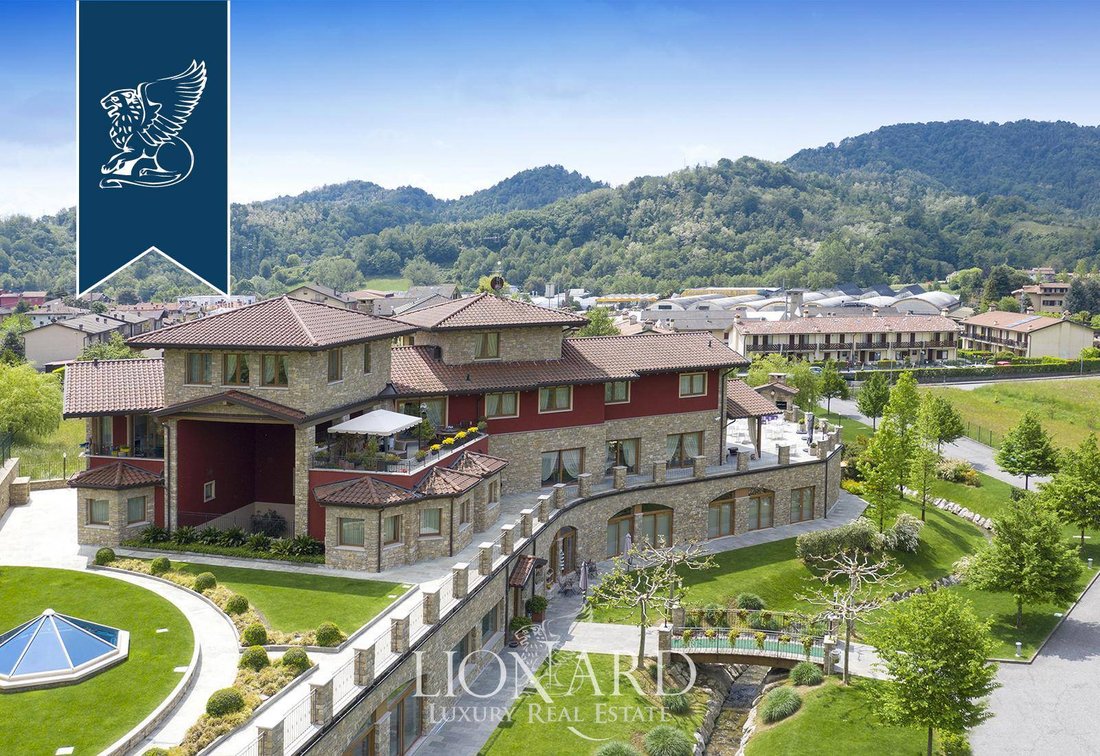 Villa in Palazzago, Lombardy, Italy 2 - 10919450