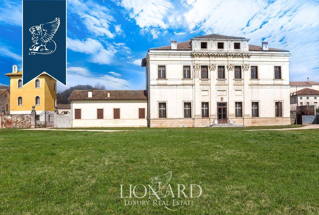 Villa in Malo, Veneto, Italy 5 - 10919260