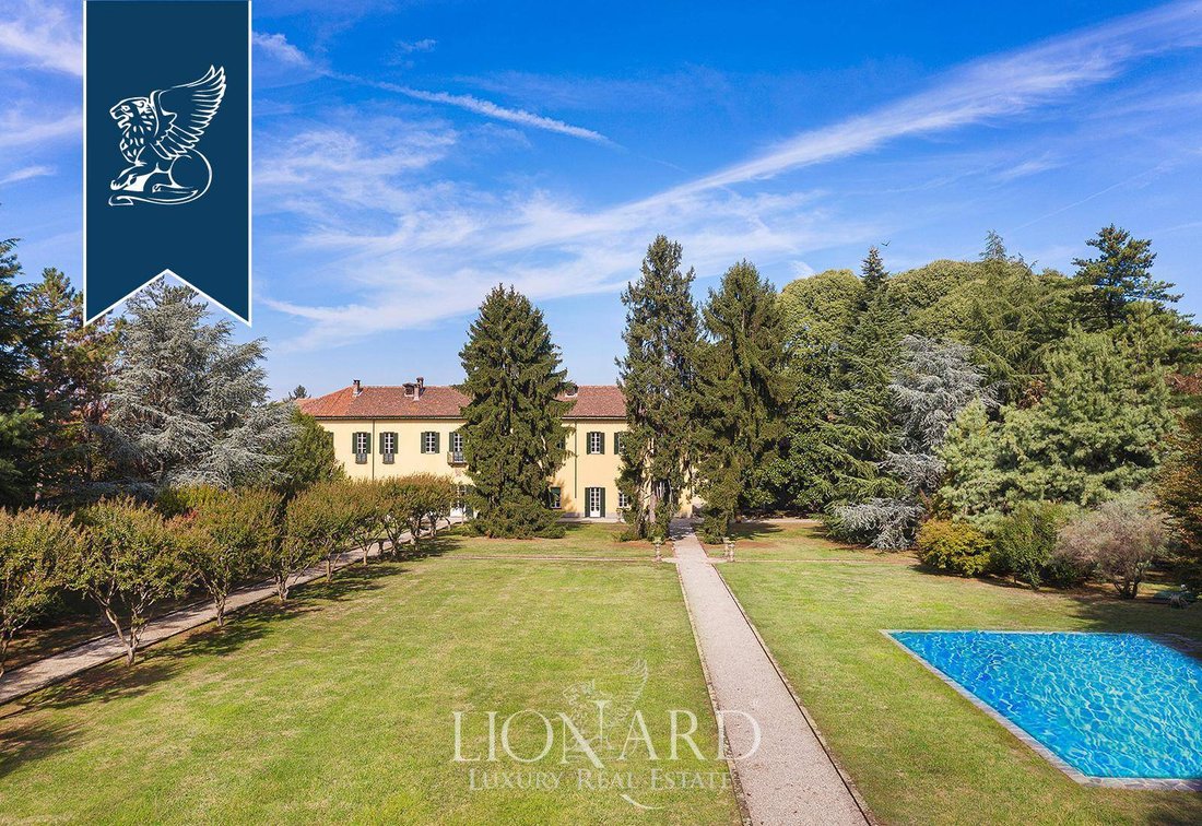 Villa in Paderno Dugnano, Lombardy, Italy 3 - 12444151