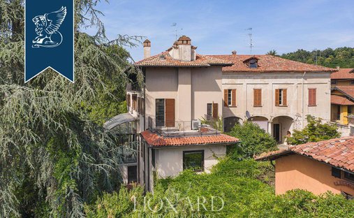 Castle for Sale in Montonate, Lombardy, Italy