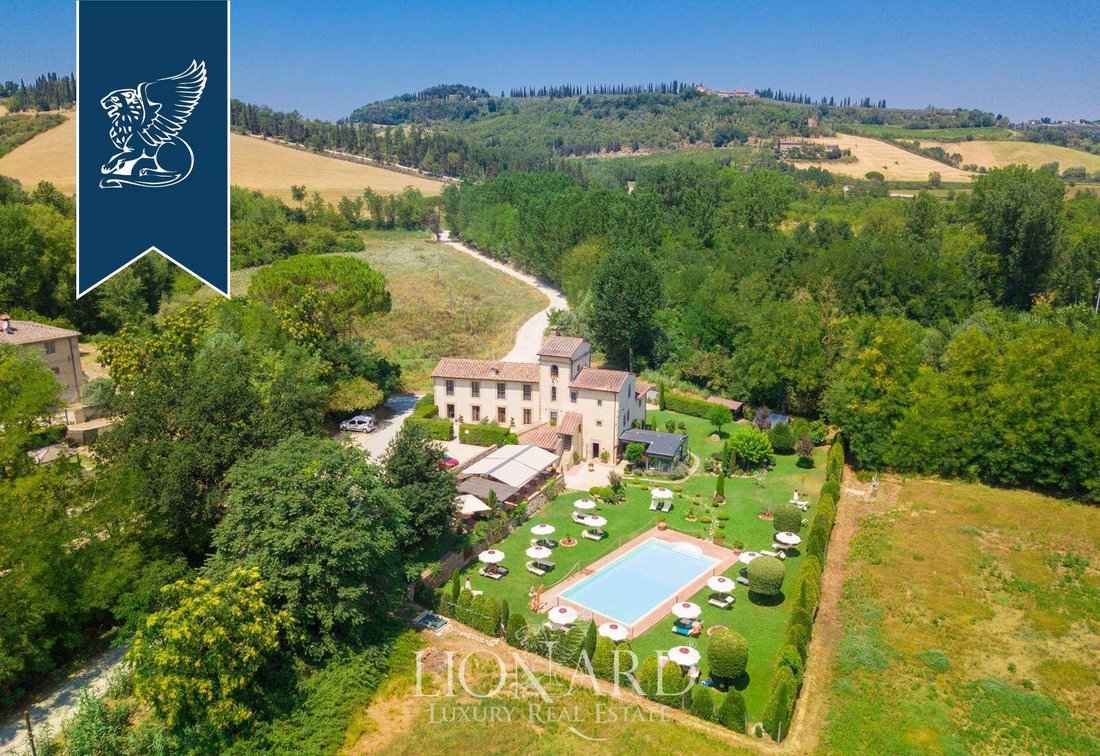 Villa in Colle di Val d'Elsa, Tuscany, Italy 2 - 12260096