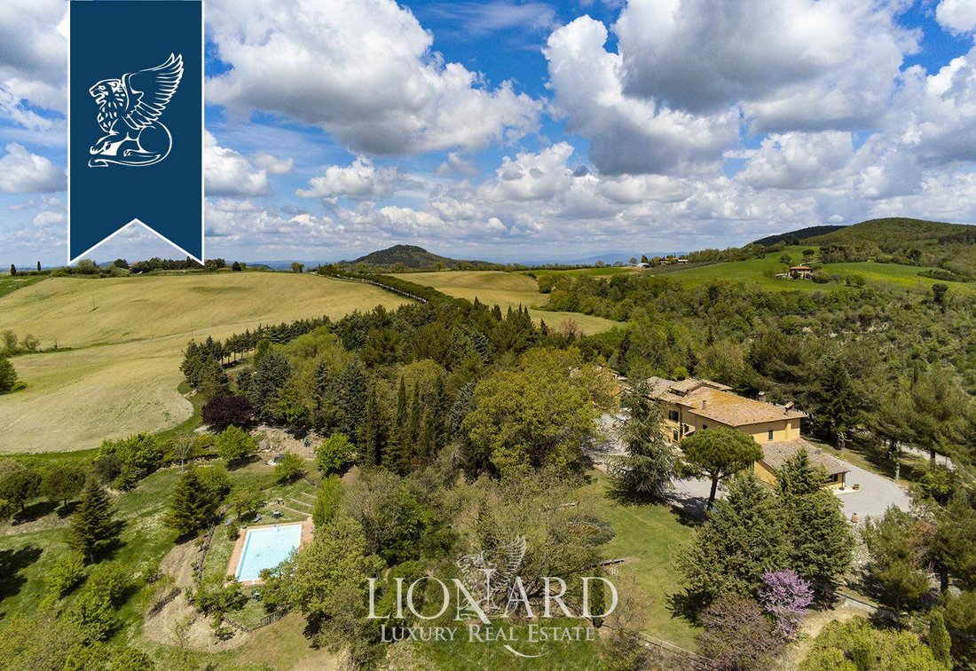 Villa in Montepulciano, Tuscany, Italy 1 - 10919128