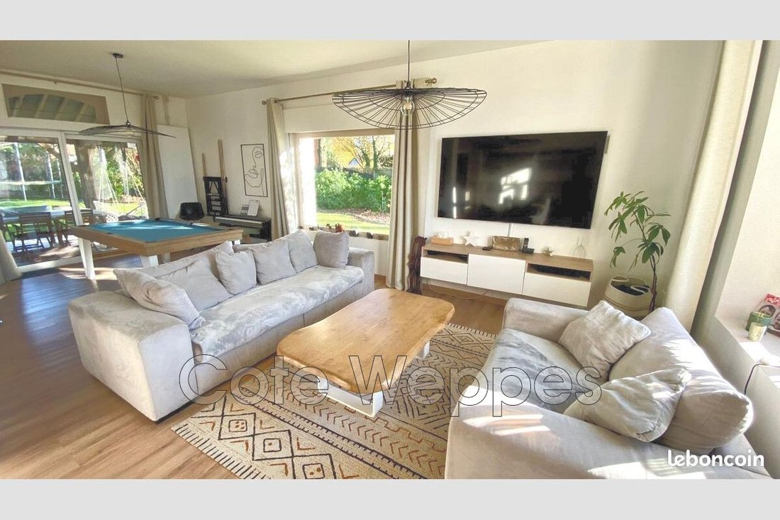 Villa in Radinghem-en-Weppes, Hauts-de-France, France 2 - 15064723