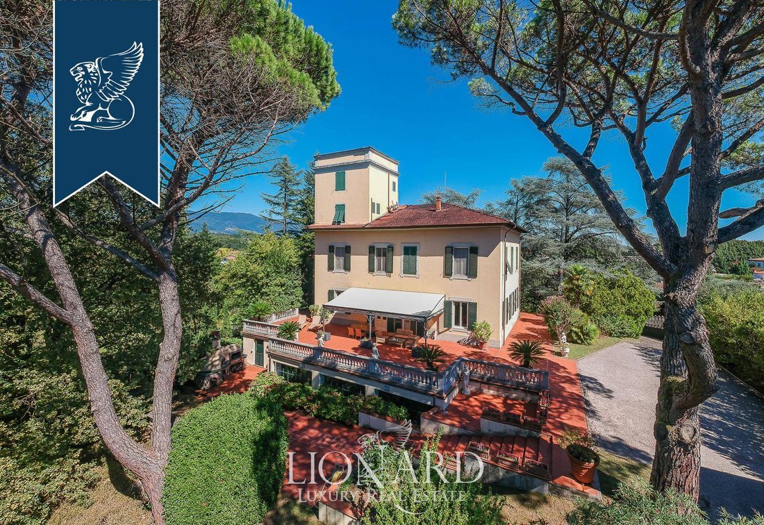 Villa in Area Monte San Quirico - Sant'Alessio, Lucca, Tuscany 1 - 11240677