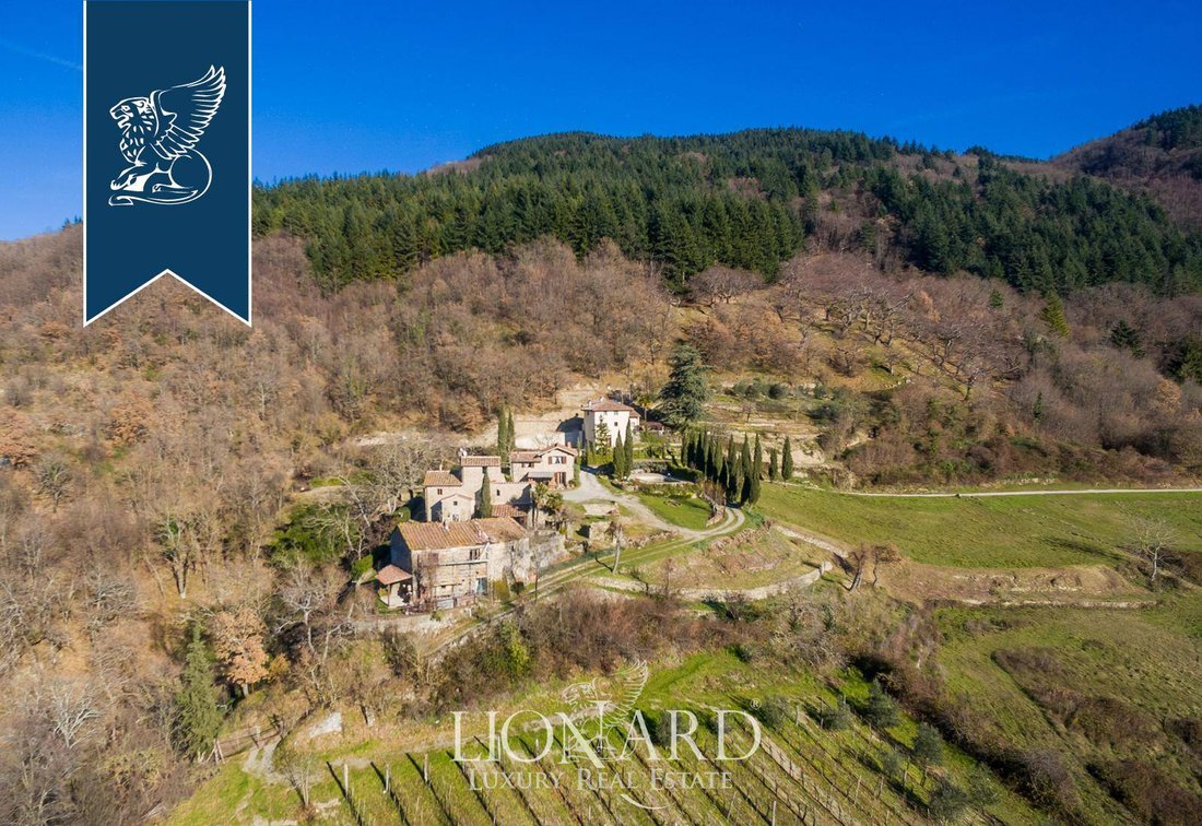 House in Scarperia e San Piero, Tuscany, Italy 2 - 10918201