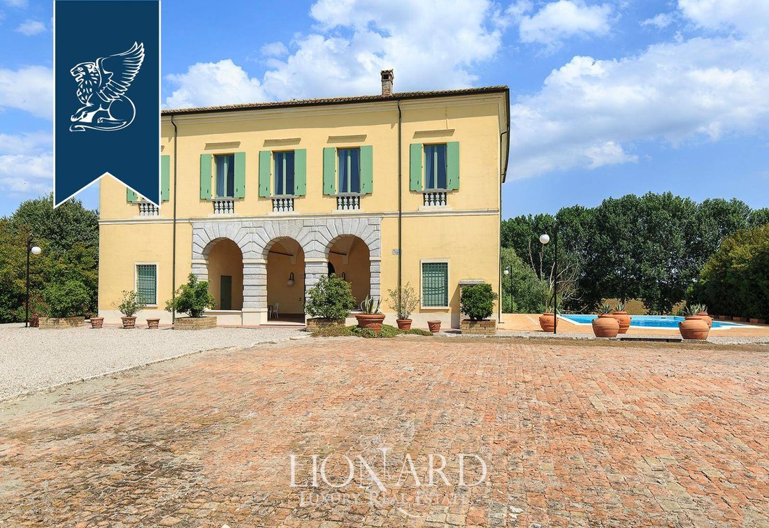 Villa in Goito, Lombardy, Italy 2 - 10918771