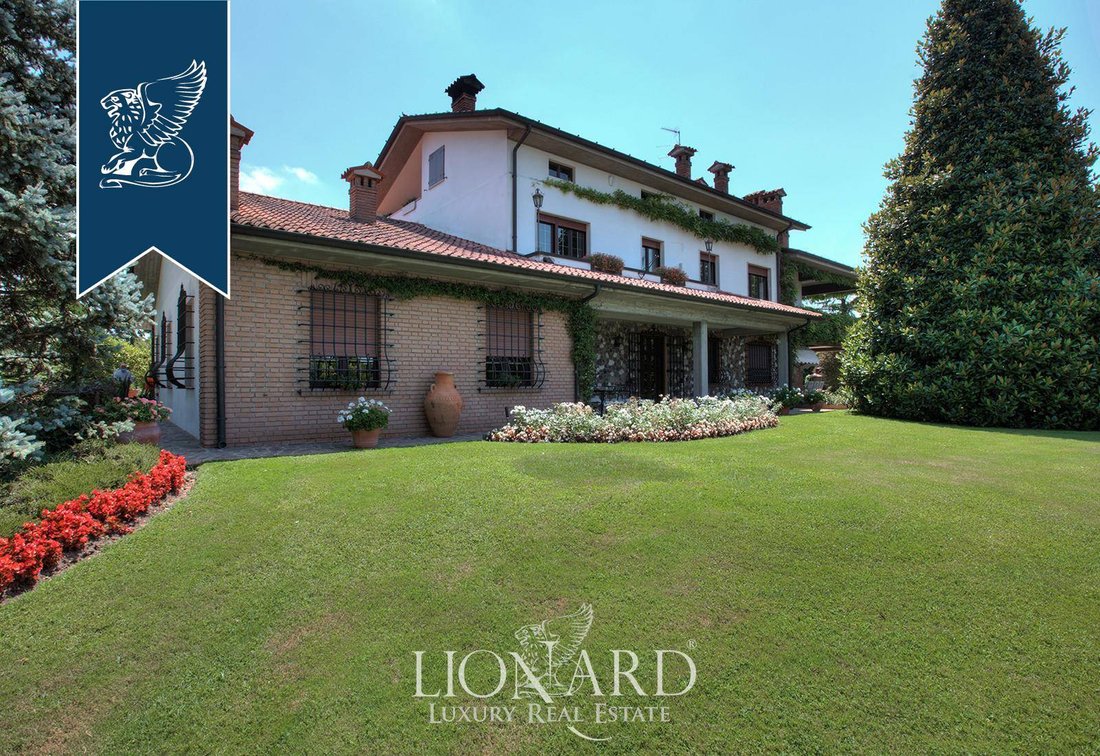 Villa in Volta Mantovana, Lombardy, Italy 3 - 10918604