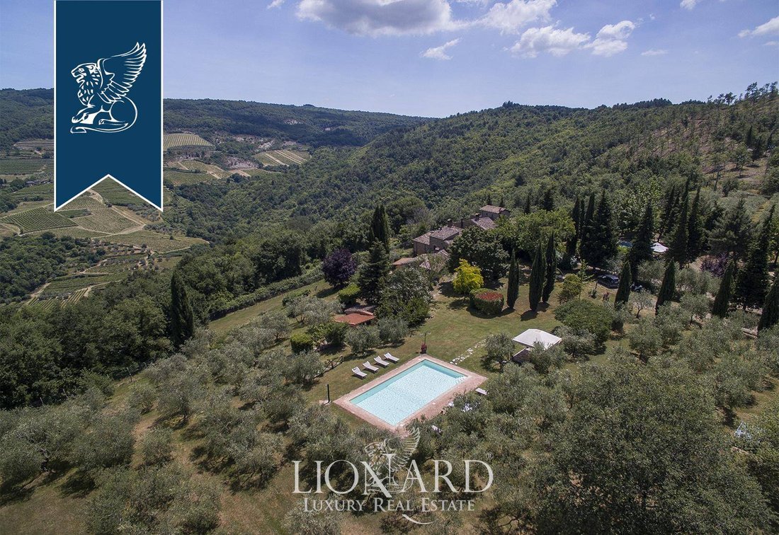 House in Montefioralle, Greve in Chianti, Tuscany 2 - 10919416