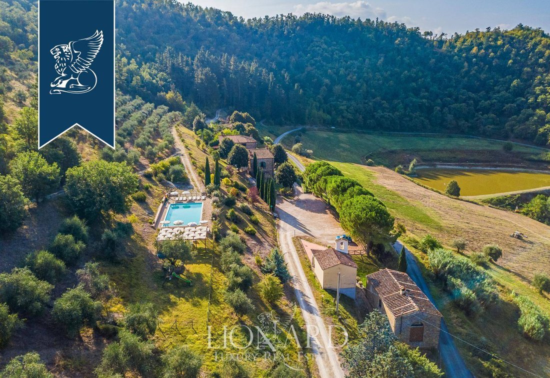 Villa in Dicomano, Tuscany, Italy 5 - 12184393