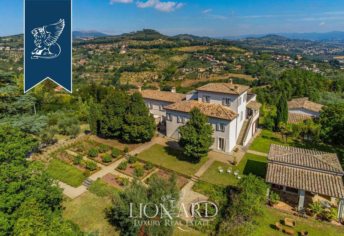 Villa in Monteluce, Perugia, Italy 1 - 11150401