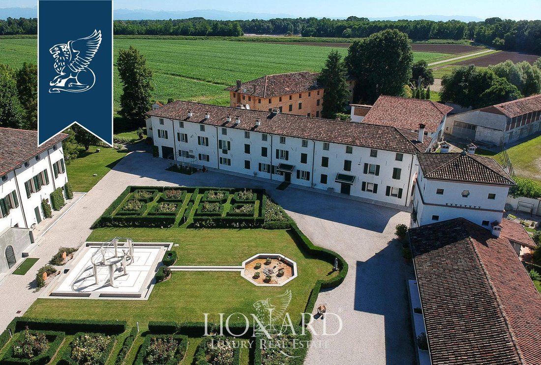 Villa in Morsano al Tagliamento, Friuli – Venezia Giulia, Italy 5 - 12381886