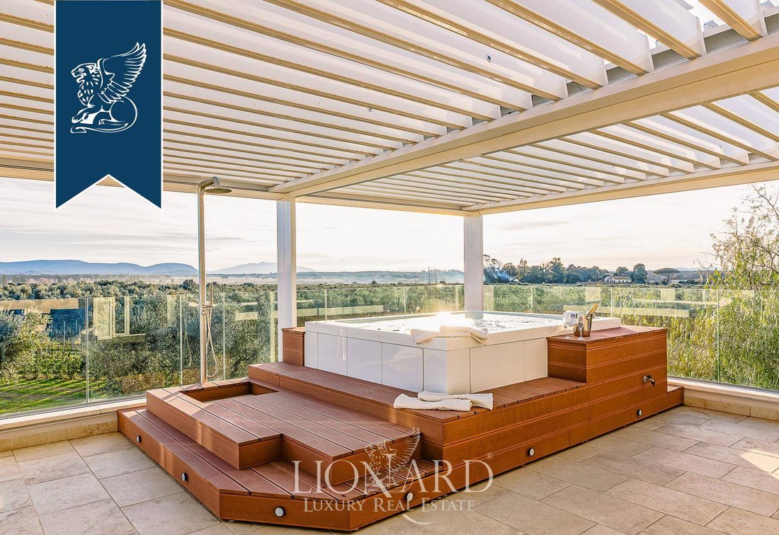 Villa in San Vincenzo, Tuscany, Italy 4 - 12364148