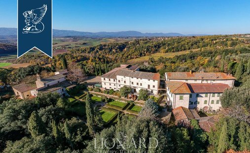 Villa in Castelfranco Piandisco, Tuscany, Italy 1