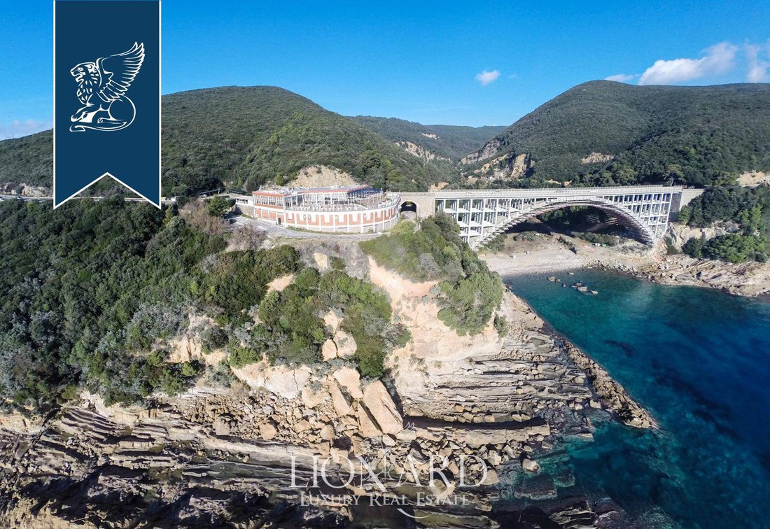 Villa in Livorno, Tuscany, Italy 4 - 10919283