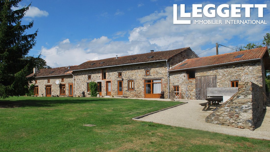 Farm Ranch in Peyrat-de-Bellac, Nouvelle-Aquitaine, France 1 - 14743410