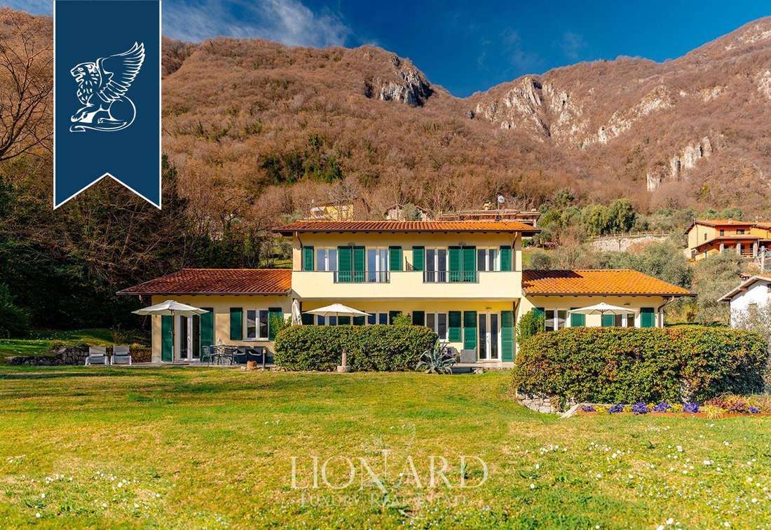 Villa in Oliveto Lario, Lombardy, Italy 1 - 12790143