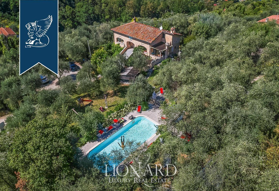 Villa in Camaiore, Tuscany, Italy 1 - 11127381