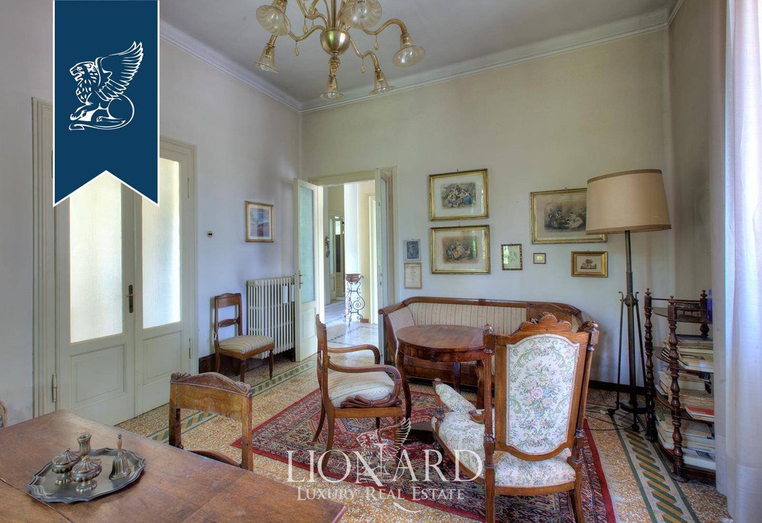 Villa in Castiglione delle Stiviere, Lombardy, Italy 4 - 10918575