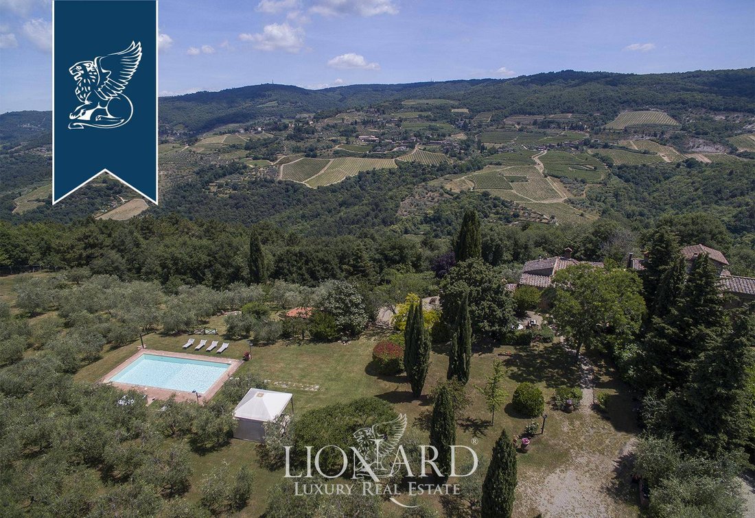 House in Montefioralle, Greve in Chianti, Tuscany 3 - 10919416