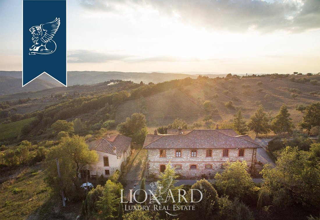 Villa in Montefioralle, Greve in Chianti, Tuscany 2 - 10918251