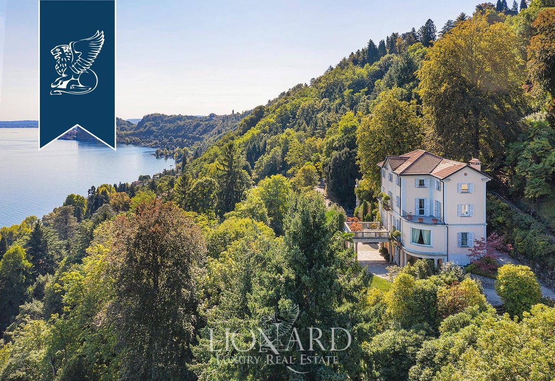 Villa à Arona, Piémont, Italie 2 - 11719419