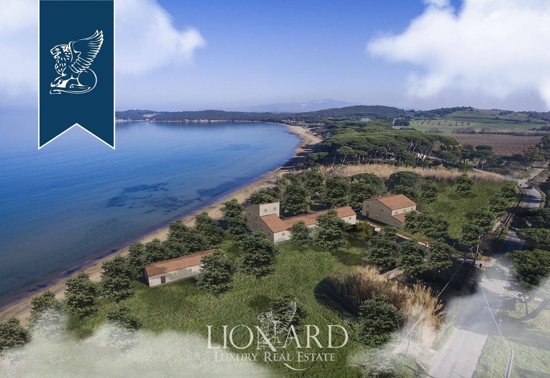 Villa in San Vincenzo, Tuscany, Italy 2 - 10918120