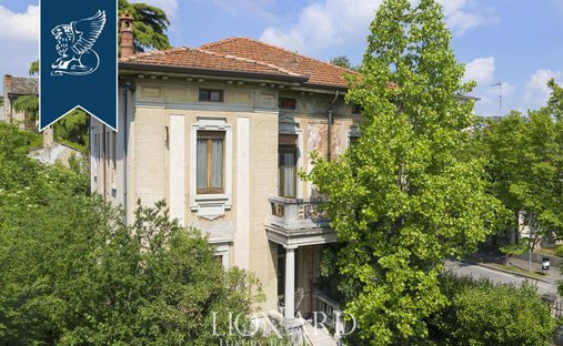 Villa in Castiglione delle Stiviere, Lombardy, Italy 1