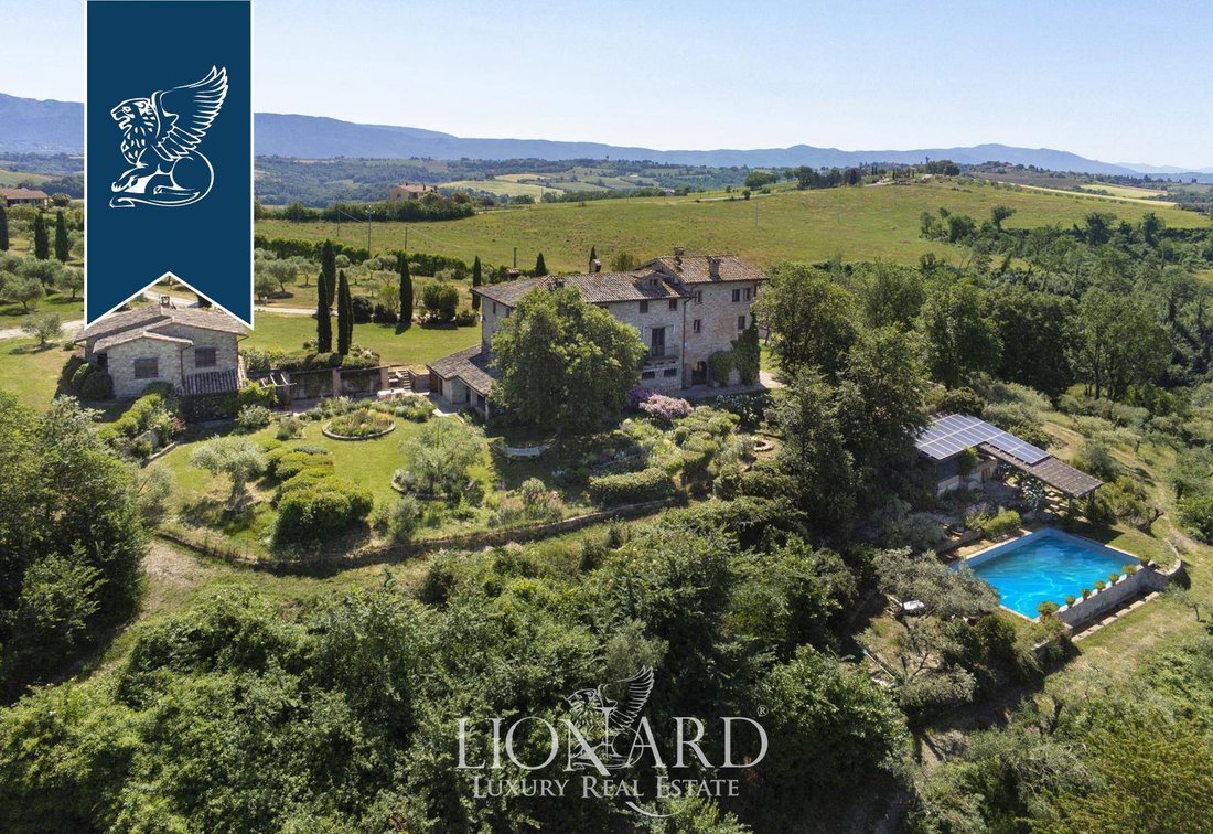 House in Todi, Umbria, Italy 3 - 11127353