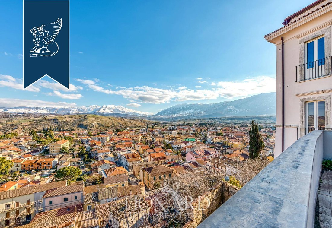 La Dimora dei Sogni: A Timeless Villa Crowned by Abruzzo’s Emerald Hills