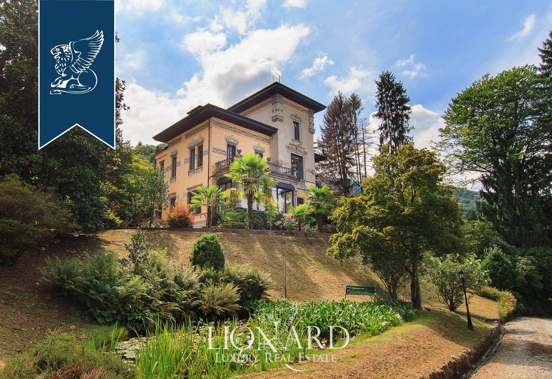 Villa in Stresa, Piedmont, Italy 2 - 10918963