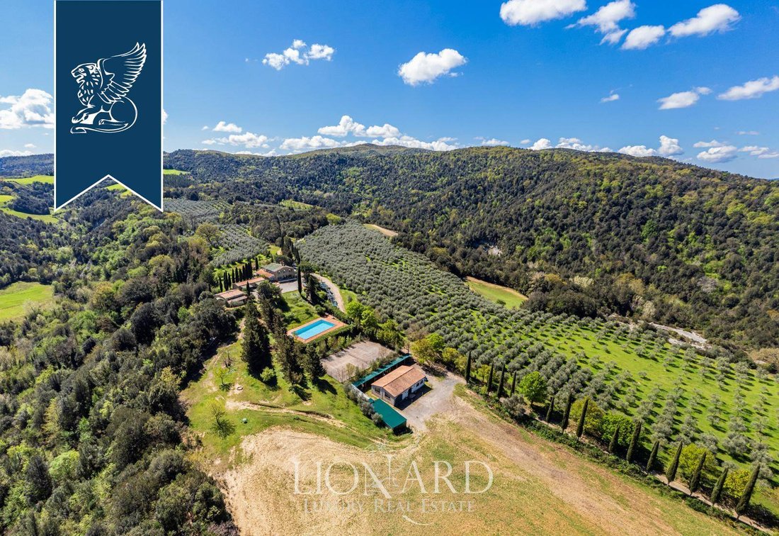 Villa in Volterra, Tuscany, Italy 4 - 12970424
