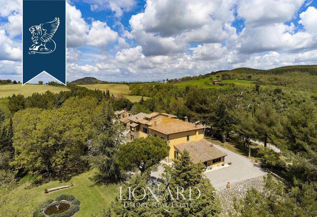 Villa in Montepulciano, Tuscany, Italy 3 - 10919128