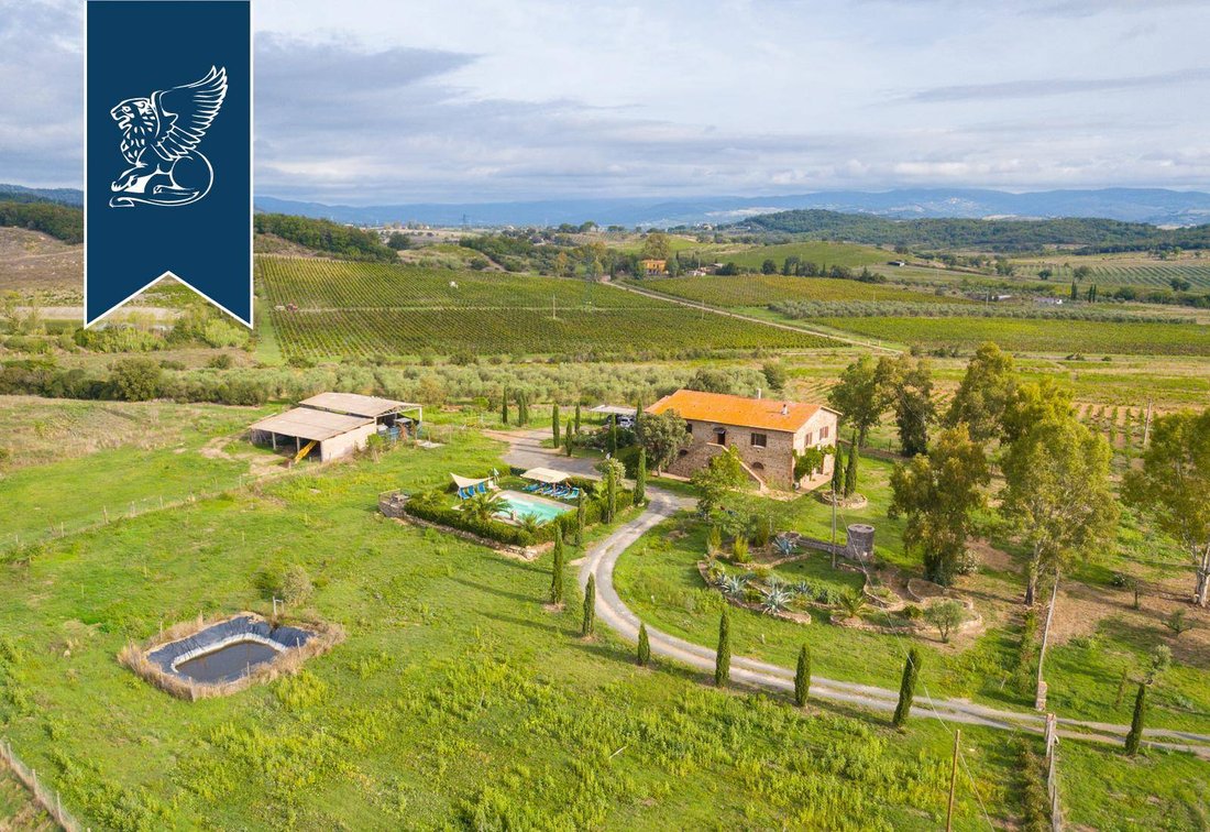 Villa in Gavorrano, Tuscany, Italy 2 - 12356912