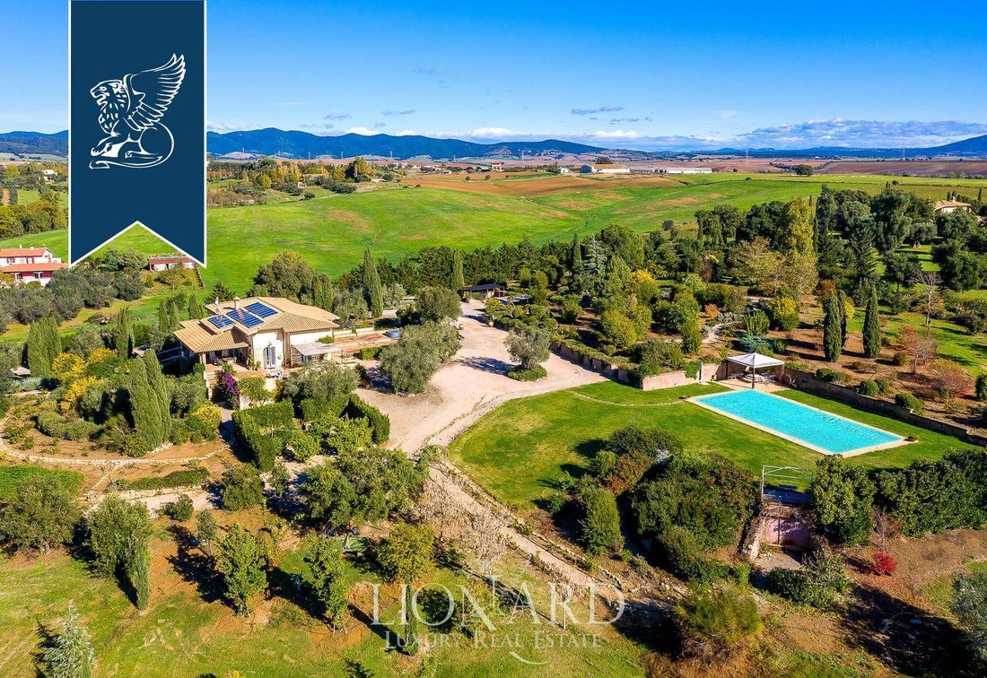 Villa in Montalto di Castro, Lazio, Italy 4 - 12673152