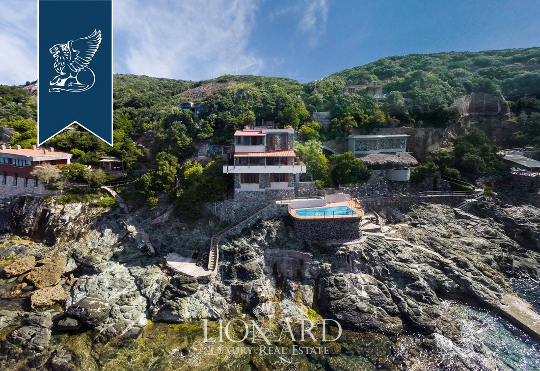 Villa in Castiglioncello, Rosignano Marittimo, Tuscany 4 - 10919246